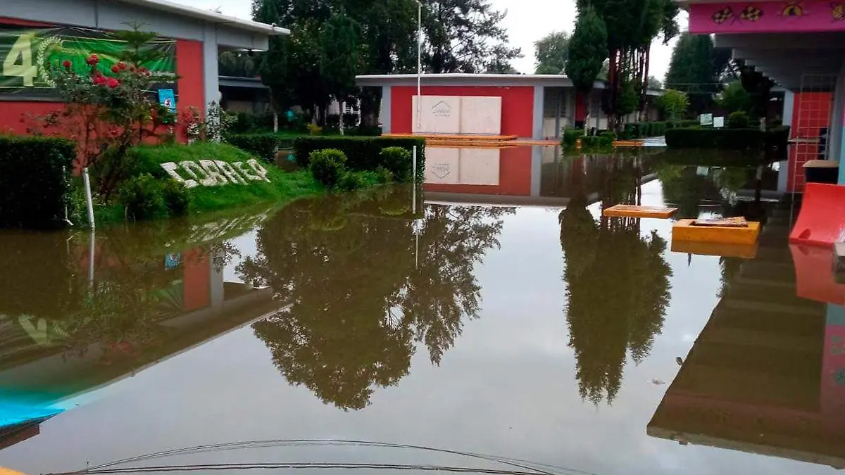 inundacion en Cobaep de Xalmimilulco